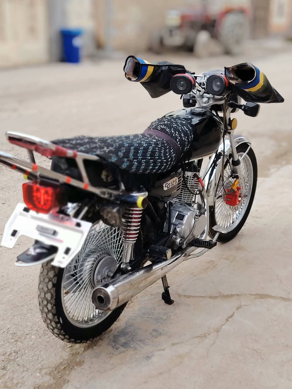 للبيع دراجه ٤ كير موديل ٢٣ نضيفه رقم الهاتف *********** مكان شيخ بابا
