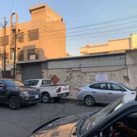 للبيع مخزن تجاري المساحة 274 واجهه 6 وبع كمب سارة فرع قبل نادي المشرق ...