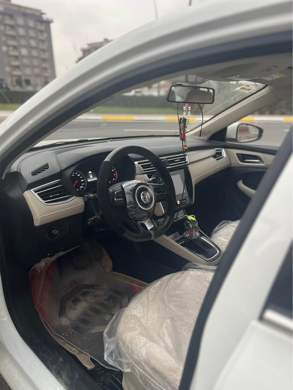 زەمانی شەریکە یەک ڕۆژە سێرڤس کراوە ڕۆن و پلاکی بۆ گۆراوە سەنەوی تا 11/28 تازەیە پەڵەیە بۆیاخ و پەڵەیە ساردی هەیە لە ڕەسمەکان دامناوە 
سعری 107 گەڵاو معامەلە 

 (***********) السليمانية, العراق
