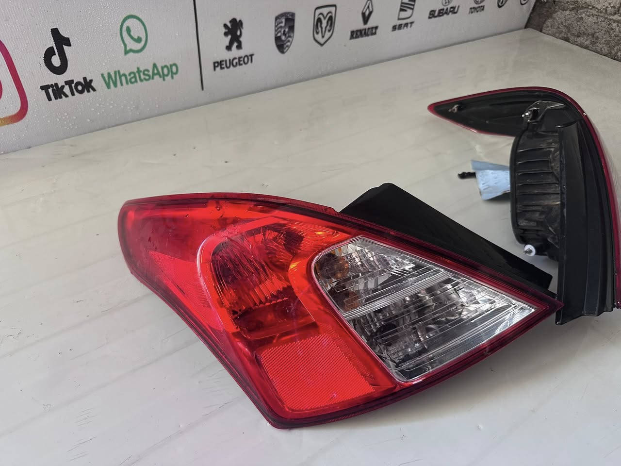 بك لايتات فيرسا حديث 
زوج نضاف 

95 الف
***********
