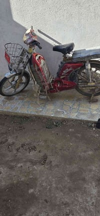 كشر دراجة • بطاريات نظيفة • كسر تحت الكشر