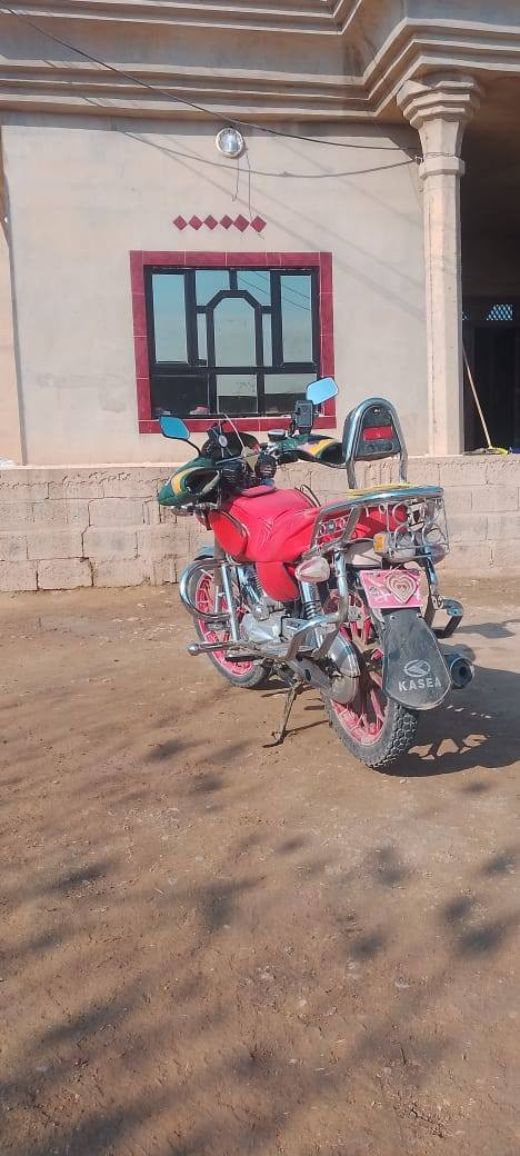 السلام عليكم
دراجهة ٥ كير
موديل ٢٠٢٥
نوع جني ابو الكله
دراجهة نشطة خير من الله
السعر مناسب اتصل وتدلل ***********
المكان ناحية العباسي قرية حماد رومي
