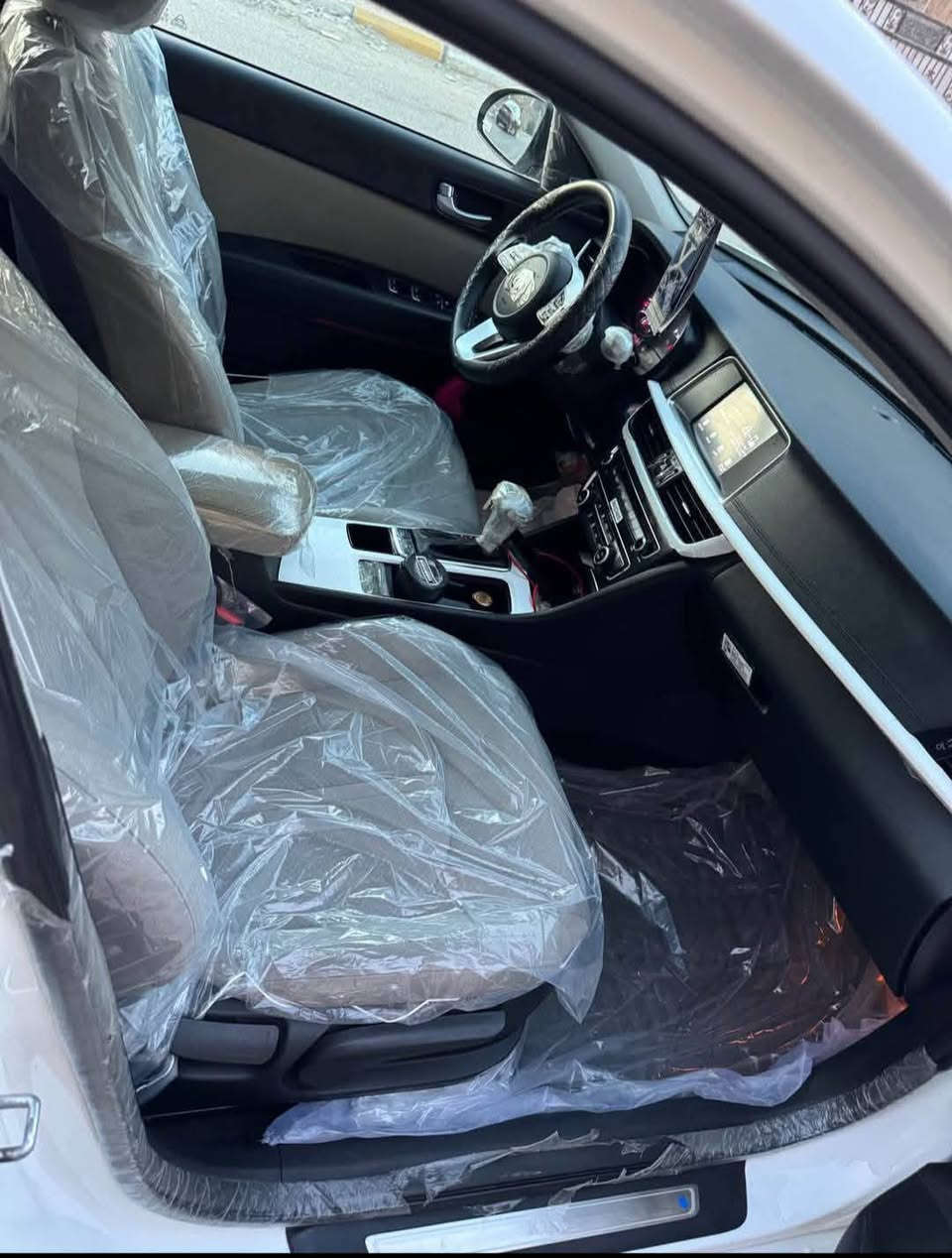 سيارة اوبتما خليجي محرك 2400 مديل 2019 كفالة عامة ماشية 48 رقم بغداد ***********
