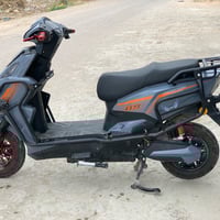 دراجه سكنس فحل شحن  تجي بصمتين وتشغيل عن بعد بيها درع وصندوك بس صندوك ...