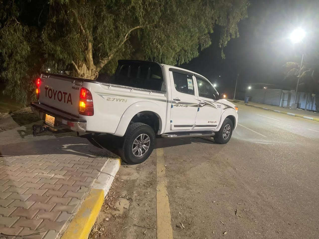 السلام عليكم بيكم فورويل موديل ٢٠١٤ كير اتو ماتيك ماشيه ١٨٠ سياره مكفوله كفاله عامه عده اقل شبر بارد رقم واسط تحويل ثاني يوم وسياره مكفوله شرط تفحص وتاخذ وبلعافيه عله يأخذه سياره جديده مكان سياره واسط قضاء الصويره. *********** هاذه رقم صاحب سياره
