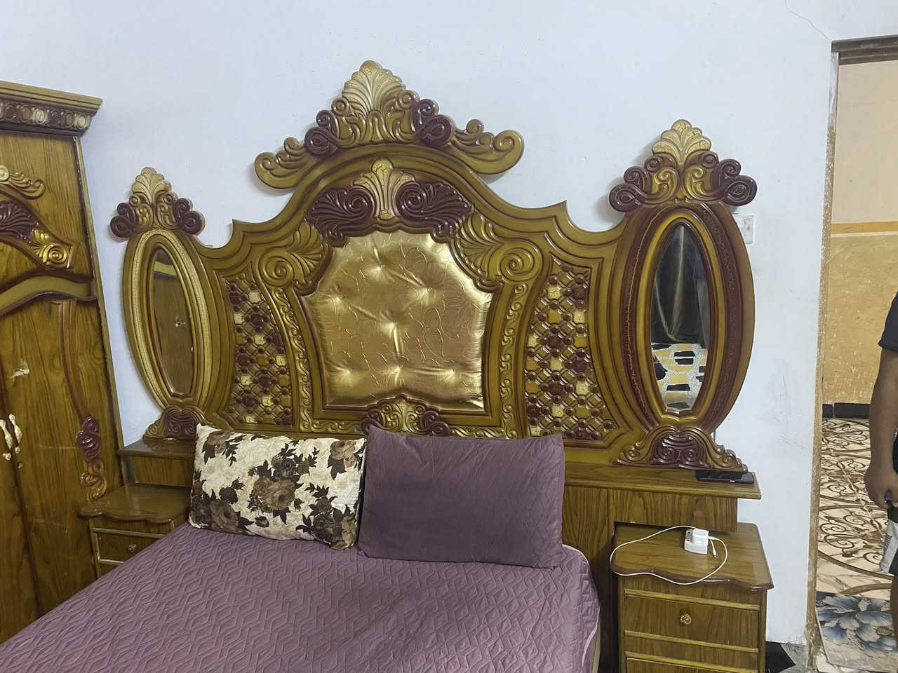 ‭٠٧٧٣ ٨٥٦ ٣٧٩٦‬
سلام عليكم غرفه نوم للبيع مكاني بغداد السعر ٣٠٠الف
