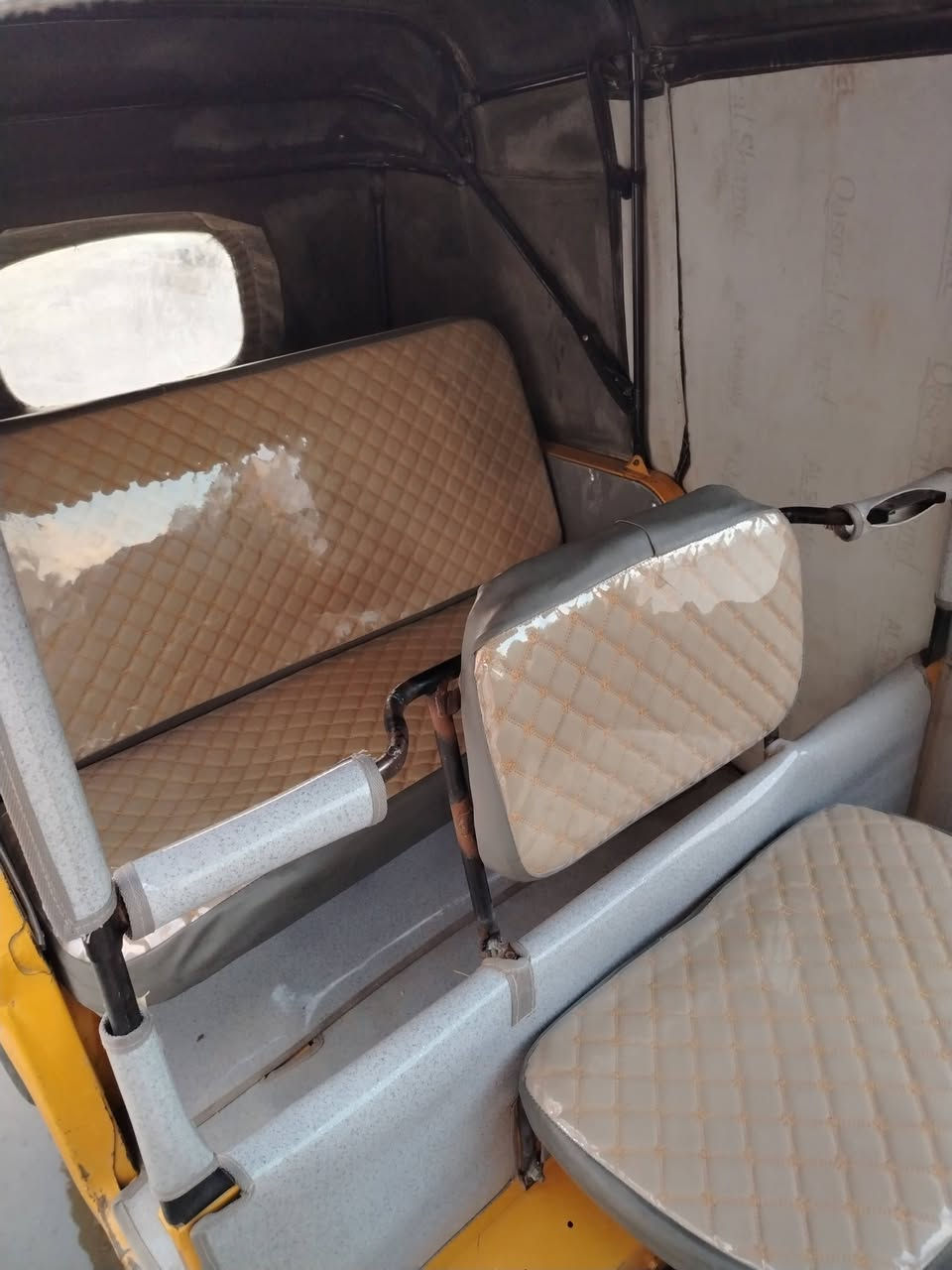 تكتك للبيع بياجو موديل 2021 للستفسار عله هاذ الرقم ***********
