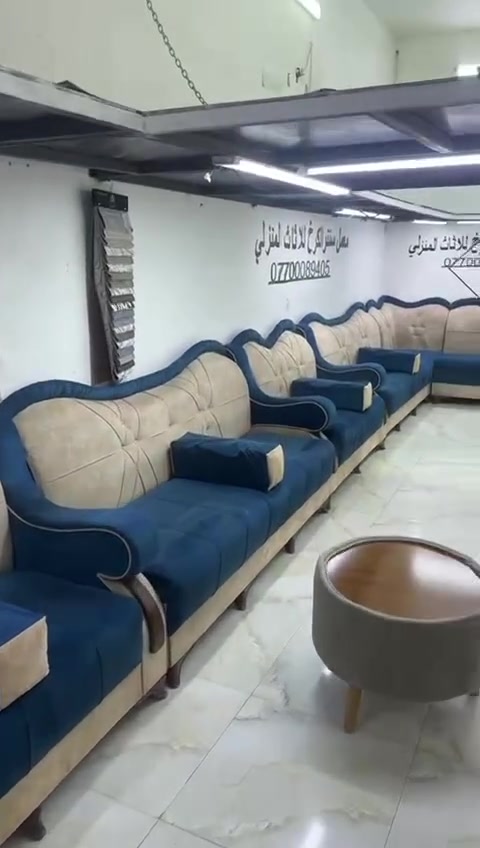 تخم ١٣ متربسيط
١٦ مقعد. بلوك اسود
موديل تاج الملك 
ستخدام أيام. السعر مليون  بي مجال ***********
