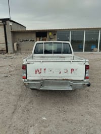 نيسان شبوط • ٢٠٠٢ • بيه كتاب