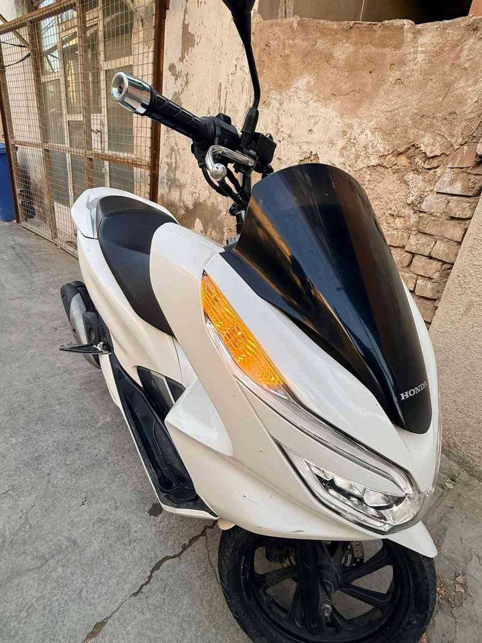 بيسي إكس جيل ثالث دراجة ربع مصارف علية  ولا انتة تصرف علية نضيفة كلش مال جناي اتصال ***********
