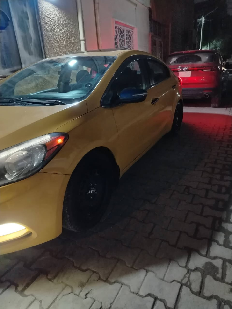 سلام عليكم فورتي موديل2014 فول مواصفات 1/1 للبيع حادثه بابتين مبدلات كما واضح في الصور فقط في العراق ما بيه حادث السياره جاهزه من كل النواحي السعر108 مكانه في بغداد الحريه لل اتصال على رقم *********** ابو سيف للبيع فقط بدون مراوس
