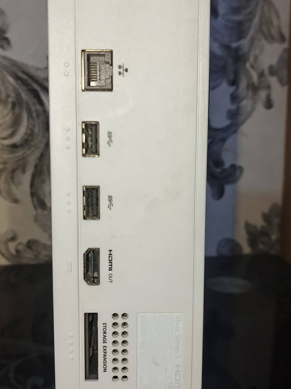 اكس بوكس سيرس اس
السلام عليكم
جهاز اكس بوكس سيرس اس 
ذاكرة 512
الجهاز لا مفتوح ولا مبدل بيه شي
جويستك لا اصلية 1
كامل ملحقاتة 
الجهاز نضيف النضافة 99٪
للتواصل ***********
السعر 385 وبيه مجال للشراي
