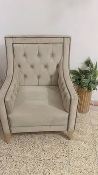 كراسي • بي مجال • ديكور