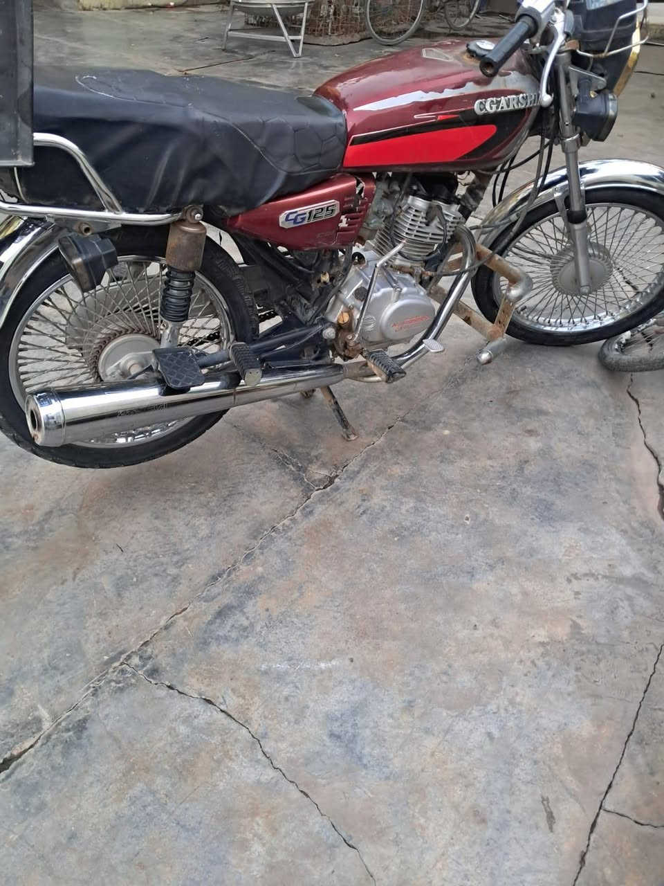 دراجه تايكر للبيع 2017 المقدادية
السعر 375 وبي مجال وبي 3اوارق اصليه مو استنساخ 
***********
