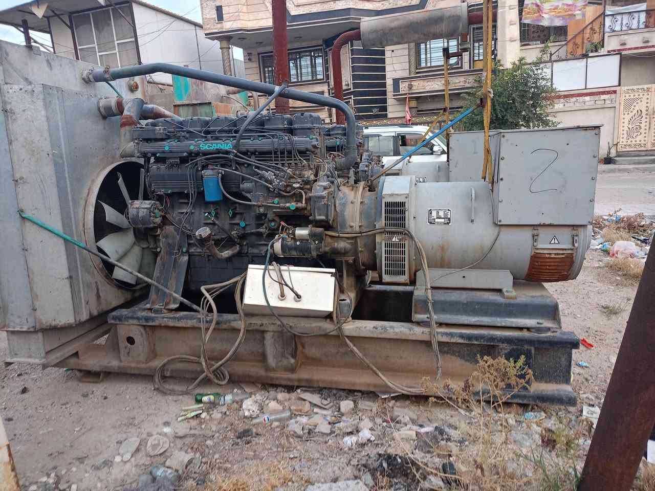 سلام عليكم مولدات سكانيا 24 أوربيات مامفتحات استندر لاصرف ولا بخار تواليد 350 كيفي استندر تواليد شرط عل فحص سعر الوحده 65 ورقه اذا اثنينهم 125 ورقه مكانهن محموديه رقمي *********** @ *********** بيهن مجال بسيط
