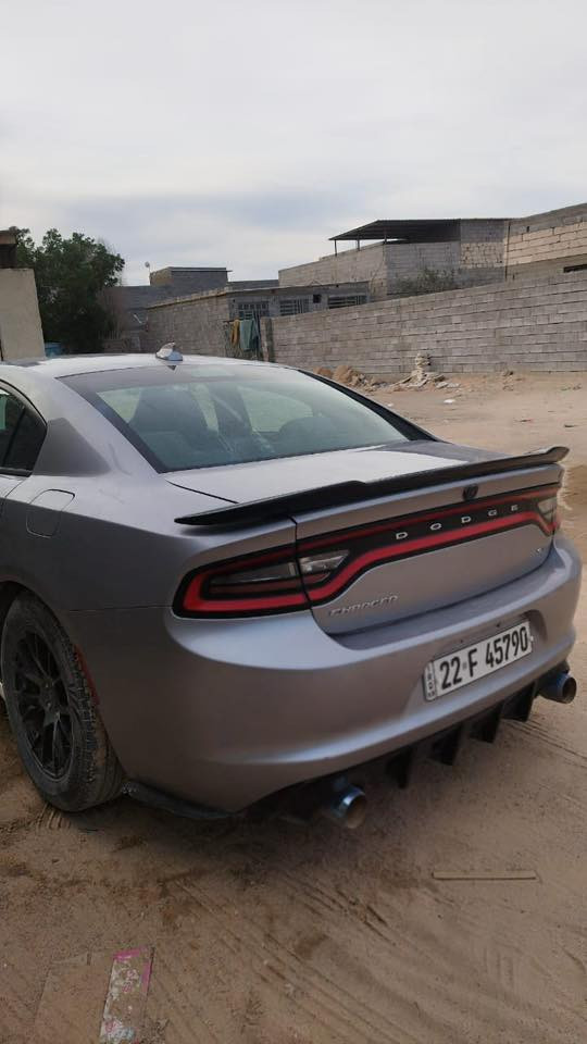 جارجر 2017 (sxt)
الرقم اربيل (22) انكليزي جديد

استخدام شخصي مامشتغلة خط بأسمي تحويل ثاني يوم 

كير ومكينه ودواخل وتبريد مكفول بصمه تشغيل عن بعد 
شاشه كبيره لايت زنون.
 جناح خلفي 
اكزوز رياضي 
ويل 18جديد

 حادثه مرفوق ويه الصور 

مكان السياره البصره الزبير 
السعر 190وبيهه مجال للاستفسار الاتصال ***********
