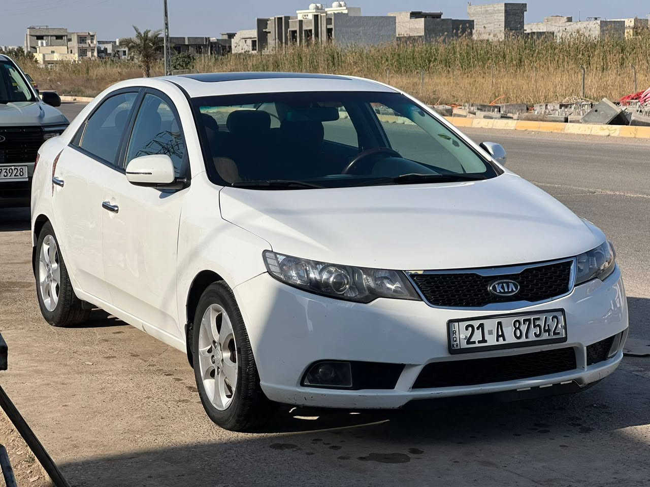 السلام عليكم سيراتو للبيع موديل 2011 فول مواصفات فتحه رقم سليمانيه قطعه صبغ فقط العنوان ديالى بعقوبة للاتصال ***********
