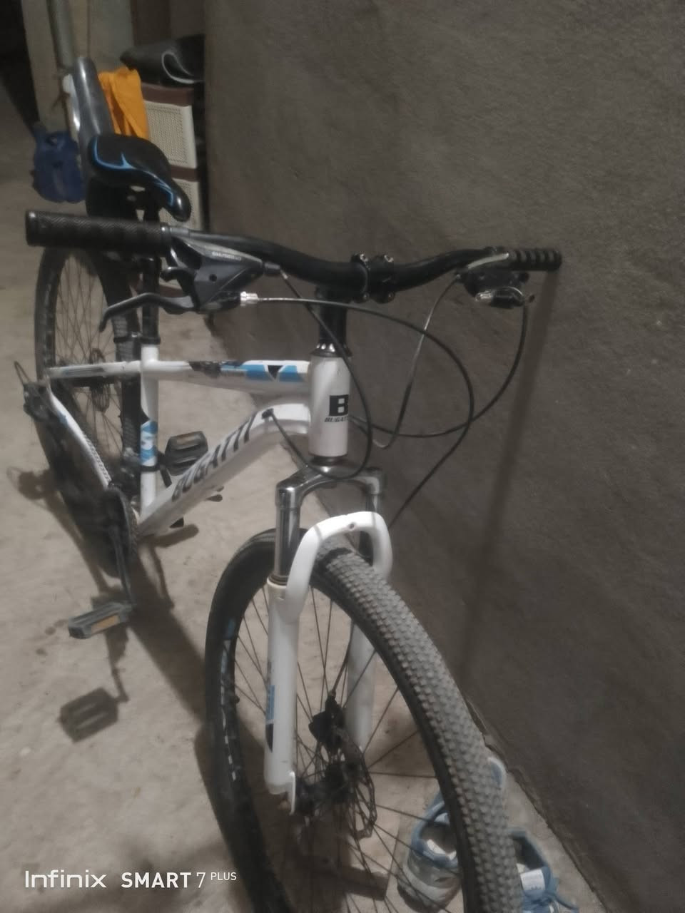 باسكل جبليB حجم 29الباسكل نضيف ومستخدم شي قليل السعر 110وبي مجال الشراي يجي خاص


**إذا كنت صاحب هذا الإعلان وتريد حذفه لأي سبب، رجاءا أرسل رسالة إلى الدعم الفني**