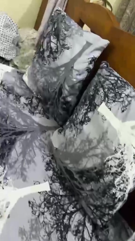 للبيع   ٣ كرويتات صاج ضخمه
اثنين طولهم ٢ متر 
ووحدة طولها ٣ متر 
خشب صاج 
كلهم ب160 العنوان حي عسكري   على محيط


**إذا كنت صاحب هذا الإعلان وتريد حذفه لأي سبب، رجاءا أرسل رسالة إلى الدعم الفني**
