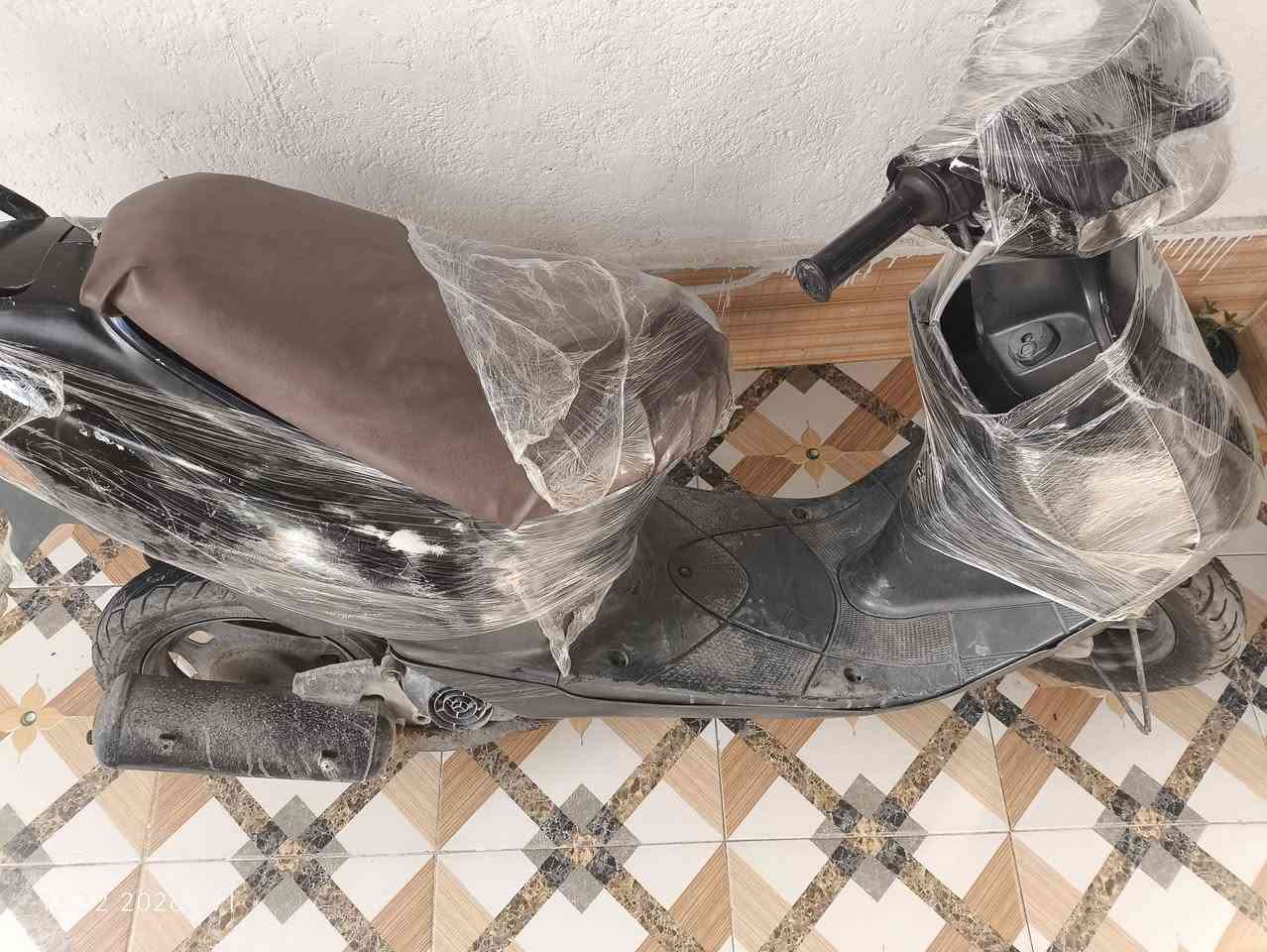 السلام عليكم دراجه ساسوكي مجفته وبيه اوراق السعر ١٨٠ وبيه مجال المكان عماره *********** واتساب
