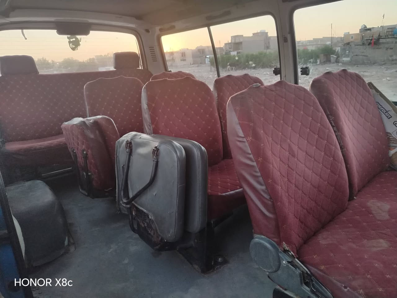 سلام عليكم جنبي موديل ١٥ سياره خير من الله كير ومكينه وكسل جدد بسمي مصفره هيه وغرامه تحويل ثاني يوم مصبوغه جماليه فقط ***********  45
