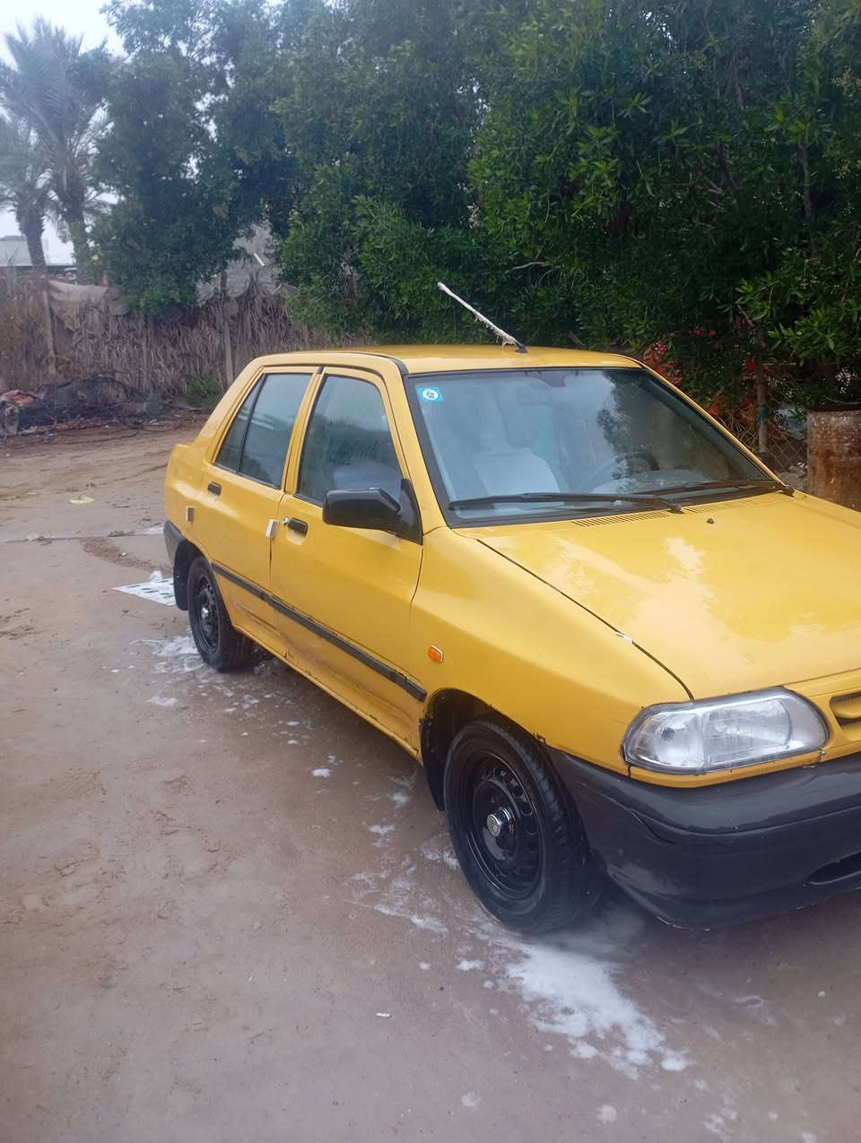 السلام عليكم سايبه 2015السياره مكفوله بيه خياسات خفيفه كير ومحرك مكفولات السياره ماعايزه بس حدايده وخفايف سنويه لل29 هزه جديده اراقام نكليزي باقي فثط ستلام السياره مكانه كربلاء سعره 36وبيه مجال ***********
