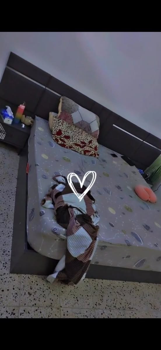 سلام عليكم مكيف للبيع سعره ١٢٥ وبيه مجال 
قنفات جديدات سعرهن ٣٥٠ وبيهن مجال 
غرفه نوم تركي جديده ٥٥٠ وبيه مجال 
كاونتر بعده جديد ٢٠٠ وبيه مجال 
لعنوان بغداد 
***********
