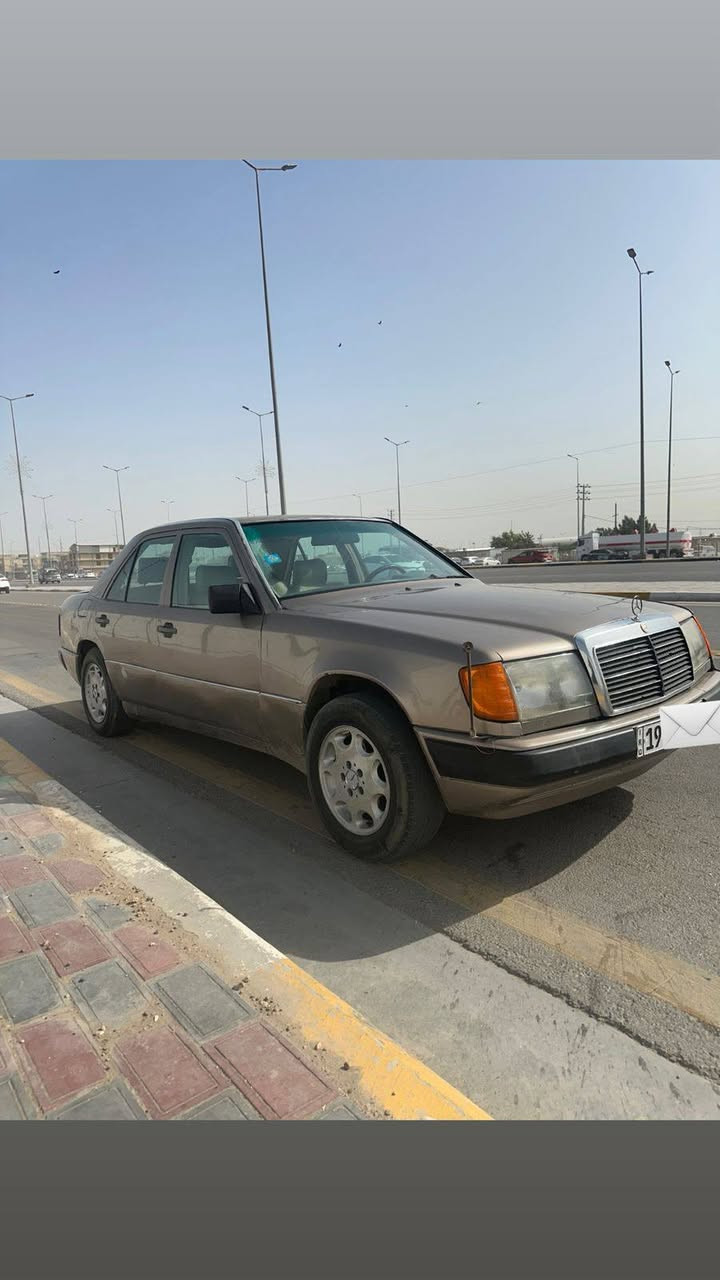 دب موديل ٩١ السنوية مكتوب
رقم انكليزي كربلاء
محرك وكير بلاد مو تحوير
قاعدة دبل كدام السايق معمرة
مصبوغة عام
باقي التفاصيل تجي وتشوف
سعر ٥٢ وبيها مجال
المكان كربلاء
رقم الهاتف ***********
