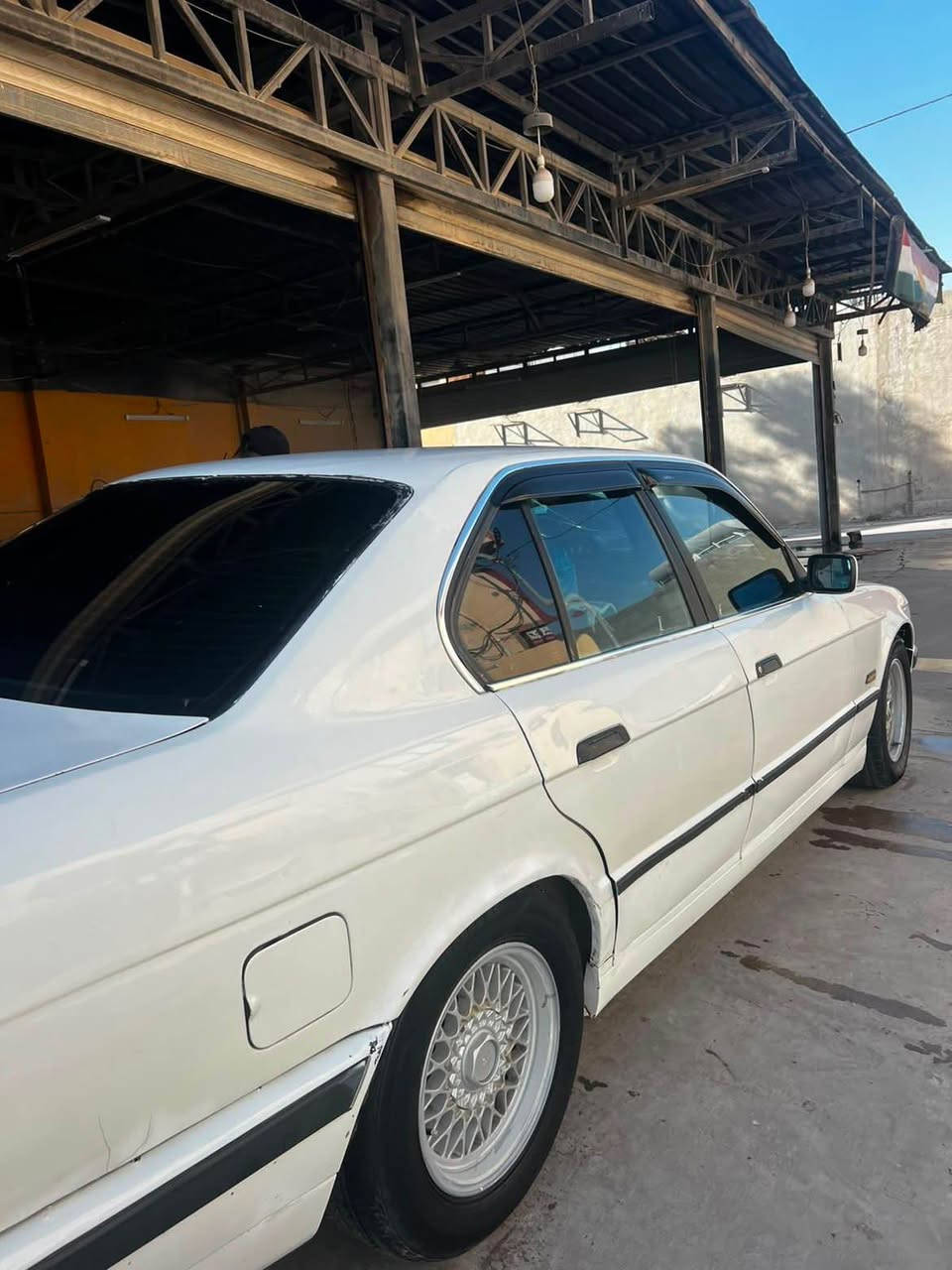 1992موديل سيارةكة يةك پارجةي هةية حيزامة لو جواني سةنةوي و هةزةي نوية يةك مليون و بجا هةزاري غةرامة لة سةرة شوين هةولير *********** تكريت, صلاح الدين
