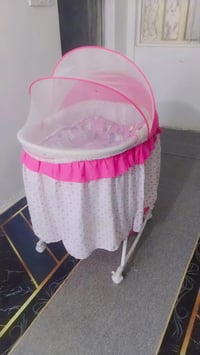 كاروك • سرير اطفال • نضيف