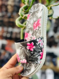 سليبـــــــــر نســــــــائي  سعـــر الكارتـــــــون بـــــ 48 الـــــ...