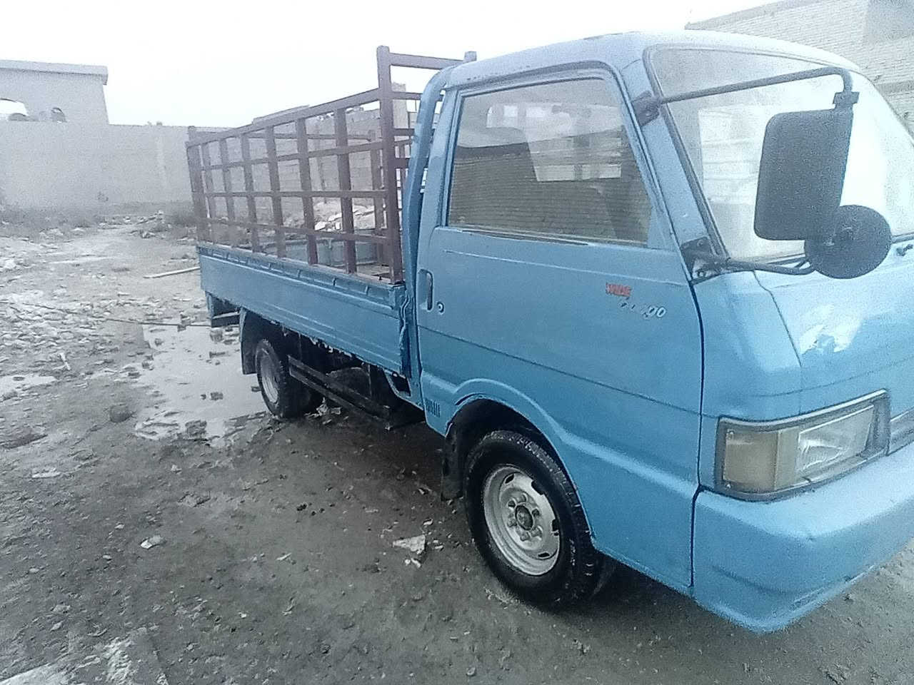 سلام عليكم عندي كيا حمل ٩٤ محرك زين وكير واكسن زينات مكفوله الكشر***********
