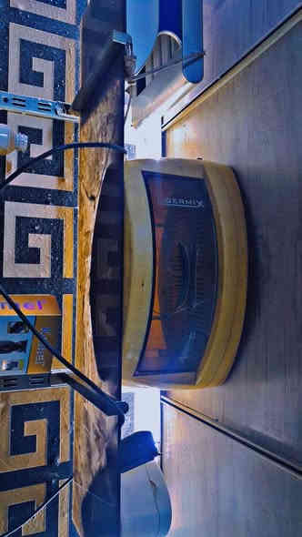 اغراض حلاقه للبيع بغداد حي القاهره ***********
