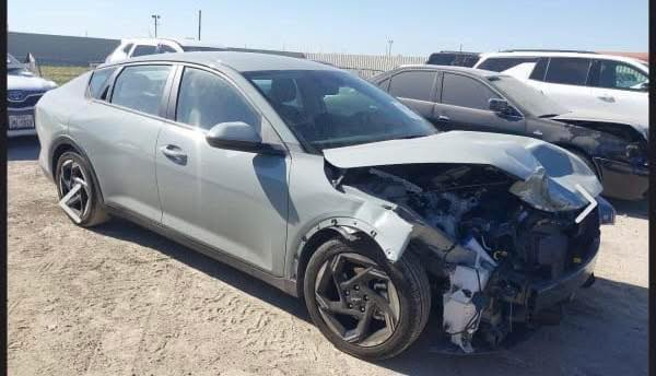 سلام عليكم k4 ,2025 EX
١٥ يوم وتوصل للبصرة .
السعر 118 بدون كمرك بدون تصليح
***********
