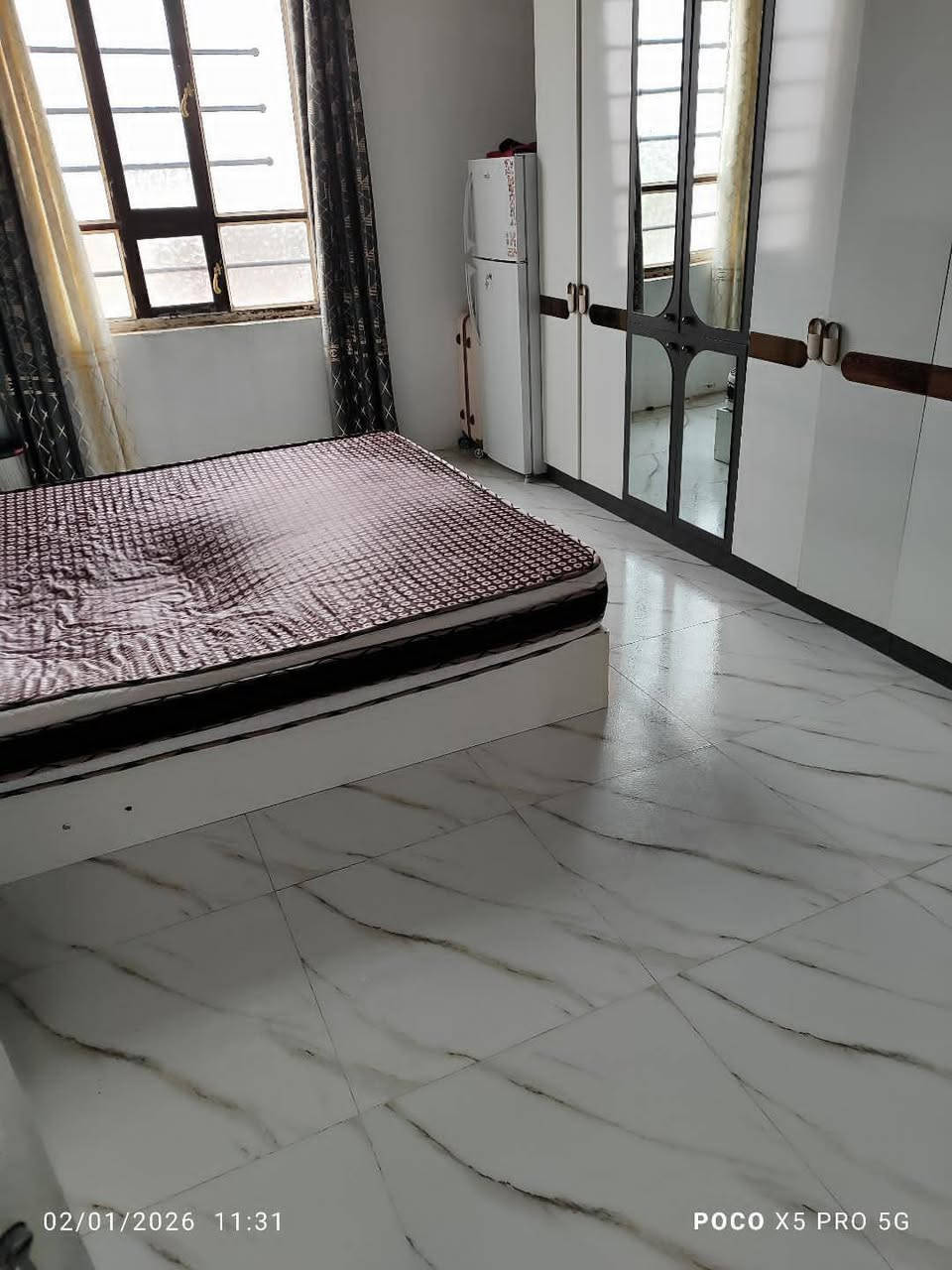 غرفة تركية للبيع الي يريدهة يجي واتس بس لا تكسر بسعرهة
***********
