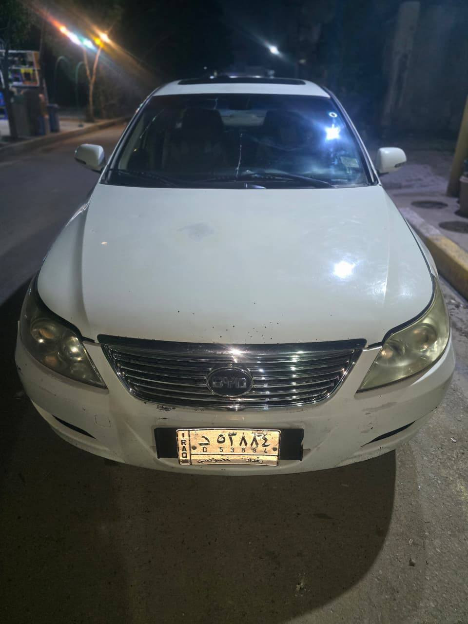 السلام عليكم.
بيوادي F6 موديل 2011
كير محرك جديد 2400
صدر امامي او خلفي جديد 
كهربائيّة كامله او شغاله 
تبريد تدفئه شغال منضومه
 جديده او خير من الله 
الكشر طخات بصيطه
كاميرا خلفيه بنرامه 
بغداد الحسينيه الراشدية 
 استفسار رقم الهاتف. ***********
***********
السعر 61او بيه مجال
