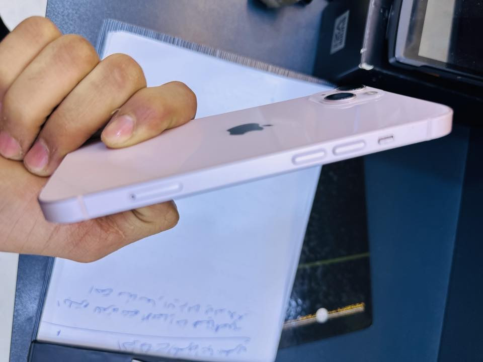 ‏ايفون 13 فقط 
فول نضافة 
مكفول من كلشي 
 بطارية 89

ب450 وبي مجال

***********
