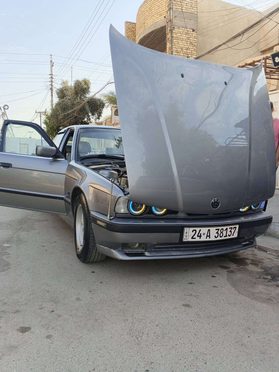 سلام عليكم پيئم للبيع موديل 90 مسكركيرعادي ترايك للبصره تتفئه تبريد مكان لسياره بغداد لحسينيه ***********
