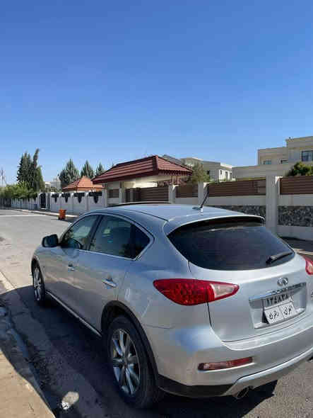 انفنتي 2017
كلين بي دعم و صبغه 
سياره جاهزه بي مصرفه 
كير و مكينه بشرتن 
فول مواصفاته 
سعر 120 ورقه 
*********** زاخو
