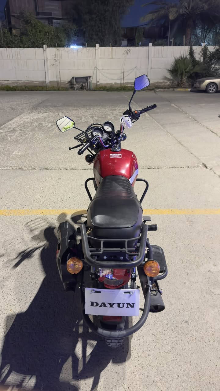 السلام عليكم دايوان 200cc للبيع موديل 23 دراجه جديدة وخير من اللّٰه مرقم بغداد ونقصها بس كفر صفحة الباتري والباقي كله كفاله السعر 2250 وبيها مجال بسيط مكاني بغداد رقمي *********** واتس او اتصال ممتواجد عل
فيس
