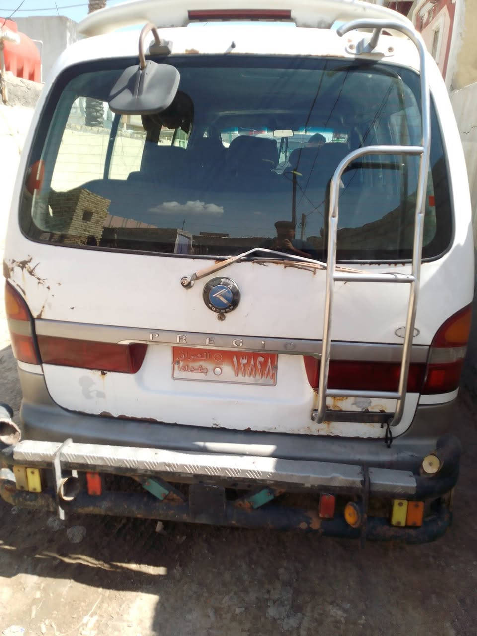 السلام عليكم بريجو لبيع موديل 97 السياره بسمي السياره يرادلها ترتيب وبيها خياس شي بصيط حداديه زينه مكينه زينه تايرات جدد 
العنوان الحله الحمزه الغربي 
السعر 45 وبيها مجال 
الرقم ***********
