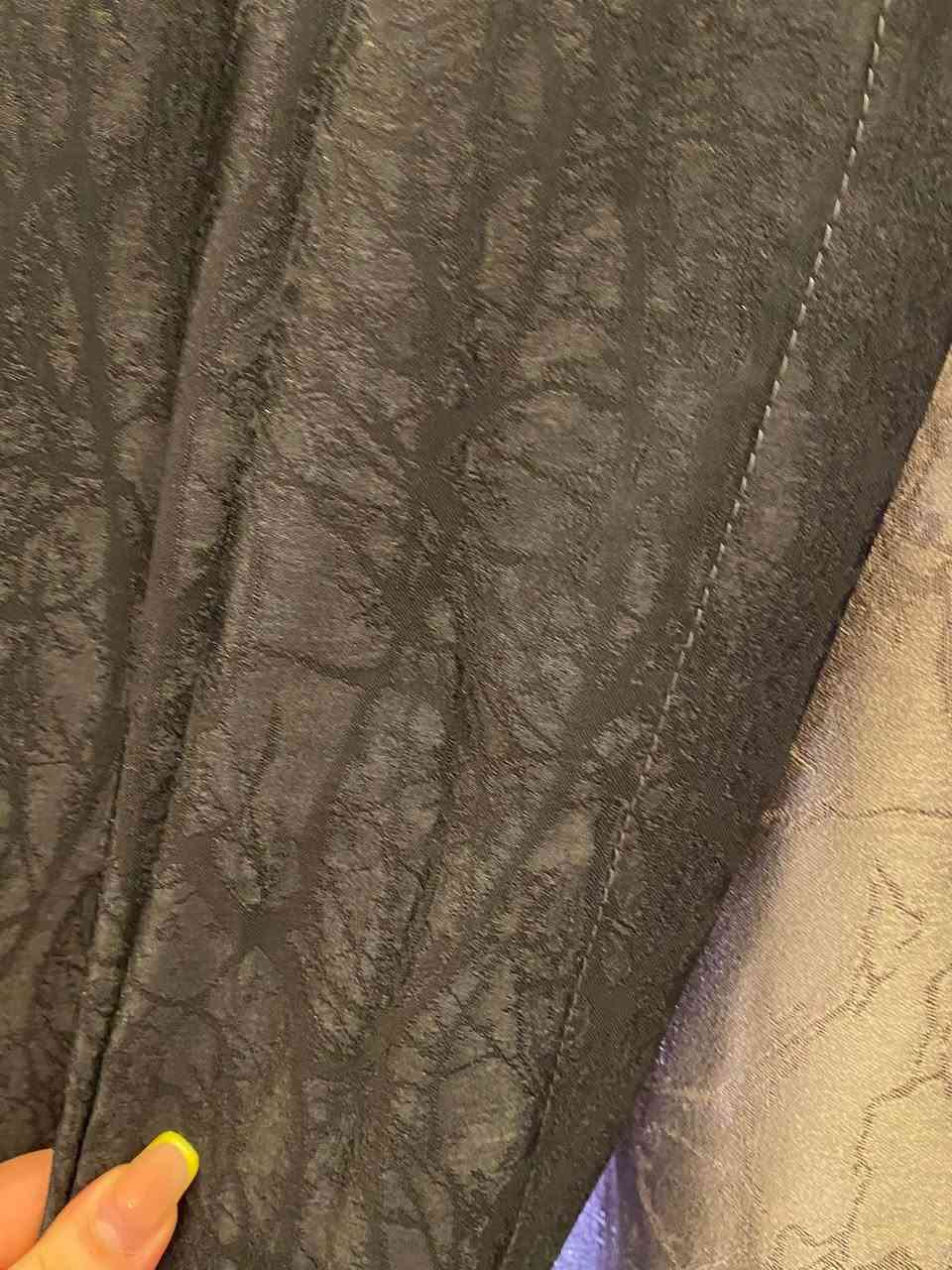 برده للبيع قماشها شامو الثقيل قفلها ب ٢٠٠ جديده اقل الشهر اشتريتها صارت عليه ب ٤٥٠


**إذا كنت صاحب هذا الإعلان وتريد حذفه لأي سبب، رجاءا أرسل رسالة إلى الدعم الفني**