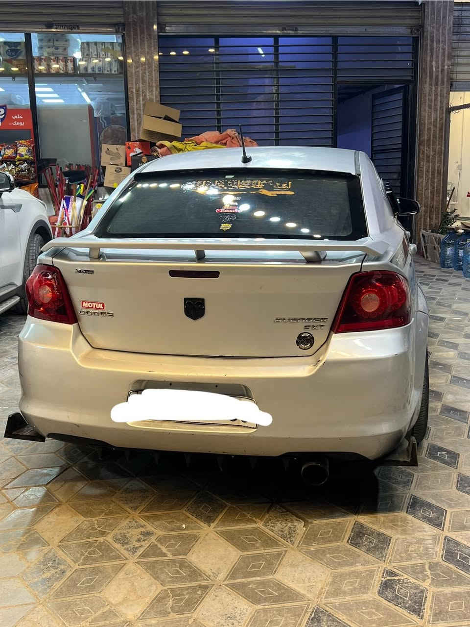 من رخصة الادمن السلام عليكم دوج افنجر موديل 2009 السياره تخم تاير مكفوله شواصي ولغود ابيعلك احزام بيها مكانات رشش فقط  تبريد شغال فقط منقص غاز من بدلت المحرك كير ومحرك وصدر وضهر كله جديد مناقصها شي ابد بغداد بسمي تحويل مباشر  مكان السياره بغداد السعر 70 وبيها مجال حادث امريكا جاملغ وباب وبل عراق باب  للاستفسار ***********
