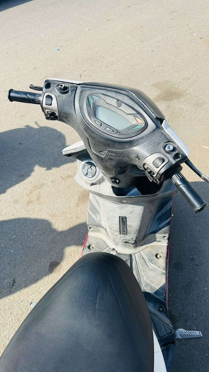 السلام وعليكم جيتي للبيع مكينه بلادي  كفرات بلاديه نقص بس ابريك خلفي الباقي كله كفاله السعر خاص العنوان بغداد السعر خاص ***********
