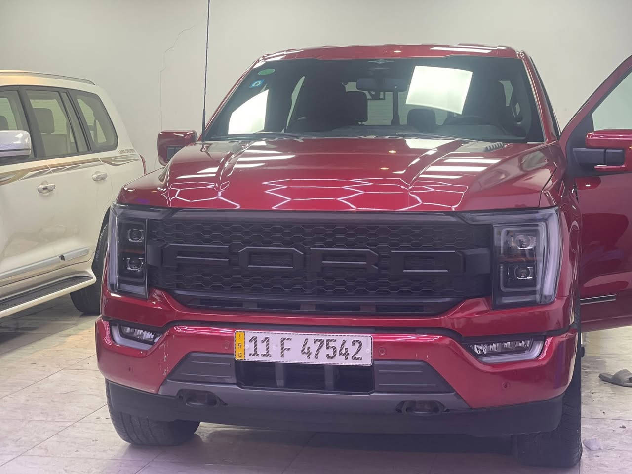 السلام عليكم 
Ford f150 لاريات
موديل 2023 بأسمي ماشي44كيلو  
مكينه 3.5توين توربو 
السياره تقرير غرق فقط
كلشي بيهه بلادي ومامبدل شي 
مكانهه كربلاء 
***********
