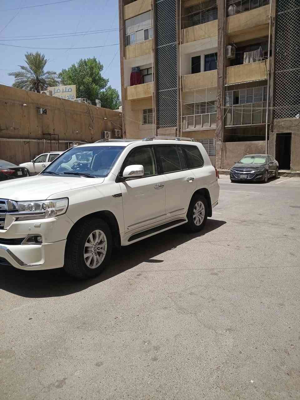لاندكروزر ٢٠١٦ مكفوله كفاله عامه كامل مواصفات مع السونار باسمي
***********
