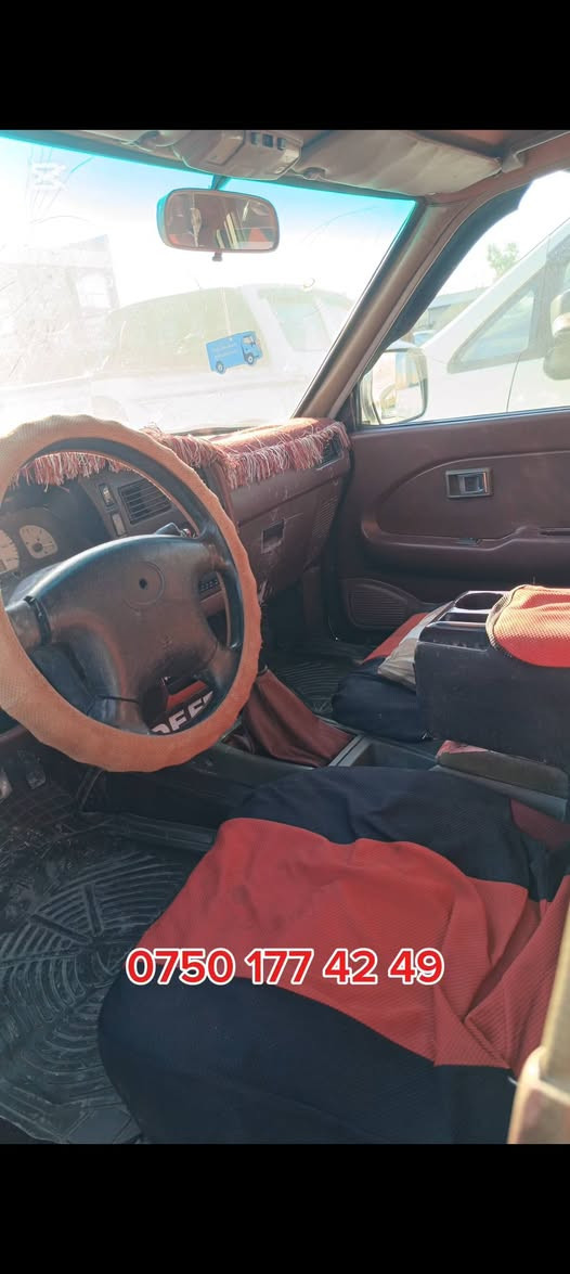 45 ورقە مجال 2ورقە و نیو غرامە 
دوو پارچە بویاغ بێ ناوگرتن 2006
تحویل غرامە بشەرت ***********
مشتری نەبی سەرمان مەیشینە لەگەل رێزم دهوك, العراق
