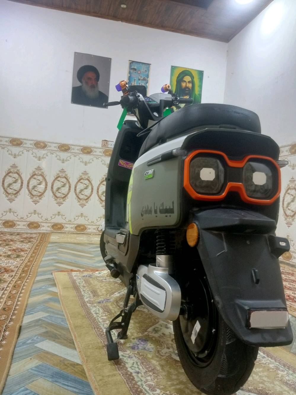 السلام عليكم 
دراجه شحن للبيع /المكان كربلاء حي  العسكري/
الدراجه موديل2024/7✅
مواصفات فوول حجم 10-300✅
نضام 3 سرع عدد البطاريات (6)AH23. 12V  ✅
صندوق خزن كبير  لايت عالي ناصي ✅
السرعه الفعليه 51km تايرات جوبلس✅
ستاند جانبي ✅حجم المحرك 1200Wحقيقي✅
المسافه المكطوعه55km. شاشه ديجتل ذكيه. 
النضام الدراجه اوربي بلكامل صناعه راقيه جدا  ✅
(السعر825)وبيه مجااال بس السوبايه مكسوره شوفه الصور 
الشراي يتفضل خاص ❤🩵
