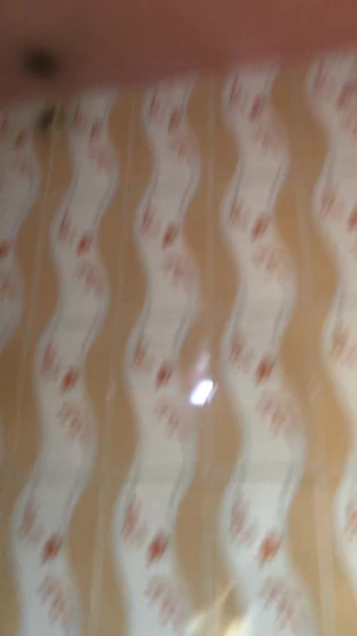 بيت البيع في حي النور قريب على ام لعضلم خلف صناعه ‏أولا 
بيت طابو زراعي سند 25 
بي غرفتين نوم وصاله وحمام و ستقبال 
معلومه غرفه فوك و غرفه جوه 
سعر البيت ٨٨وبي مجال قليل 
 بي واتساب***********
