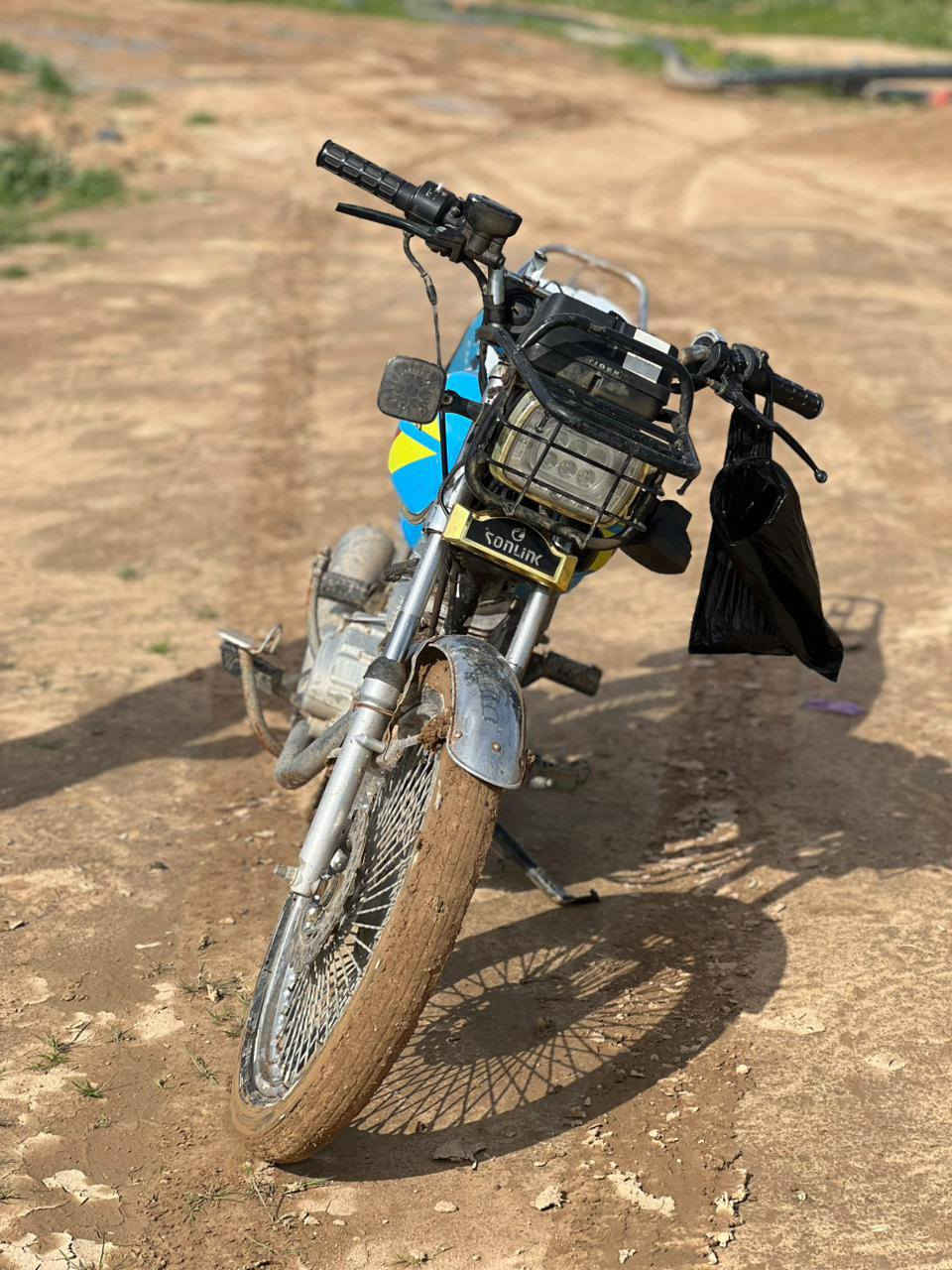 تايكر23 المايشتري لا يراسل خلاص وسعرو 450 ويعوزو كلجات ويعوزو براقي للرجل الثنائيه ويرهم مراوس


**إذا كنت صاحب هذا الإعلان وتريد حذفه لأي سبب، رجاءا أرسل رسالة إلى الدعم الفني**